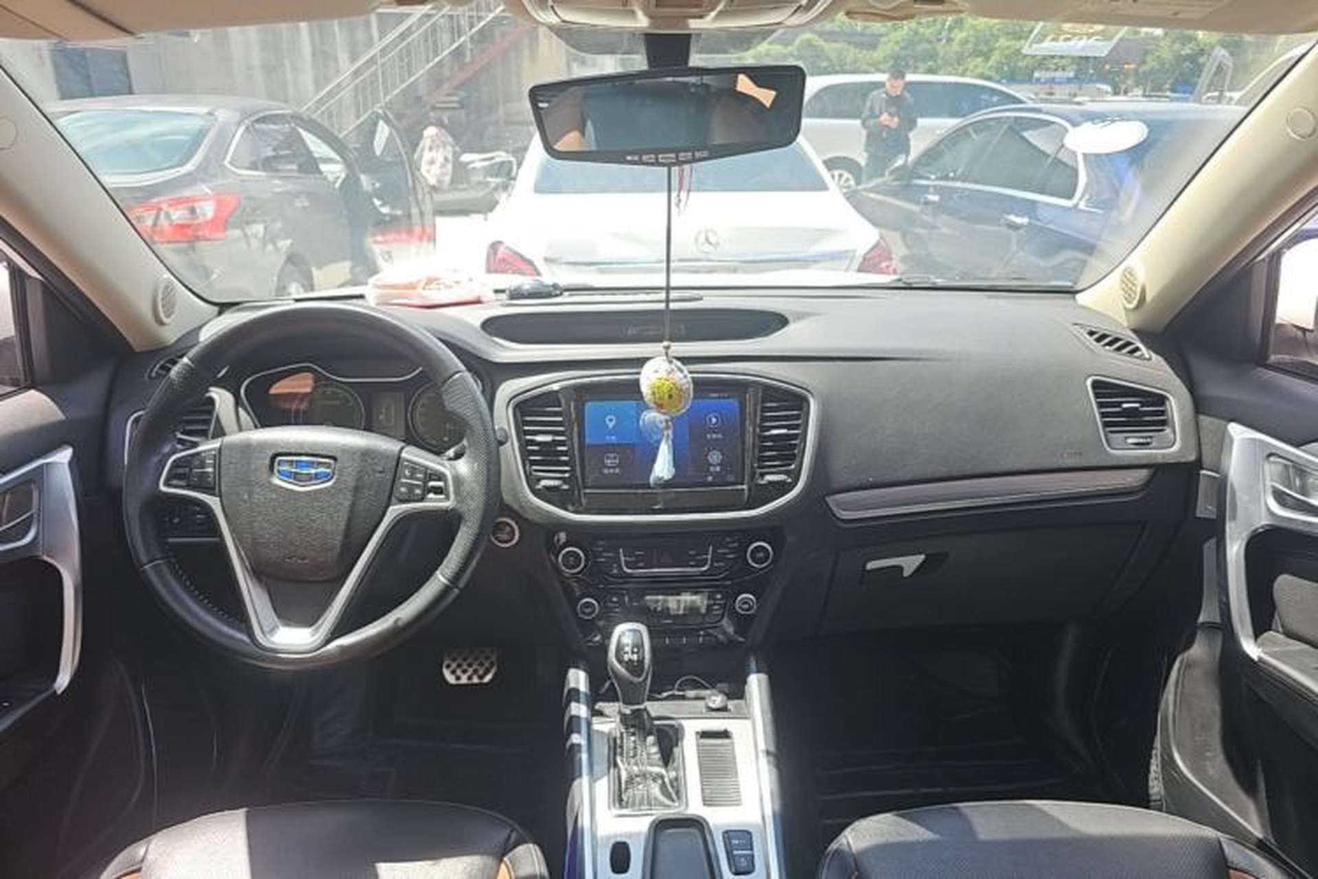 Used Geely Auto Vision X6 2016 1.3T CVT Luxury Model Center Console