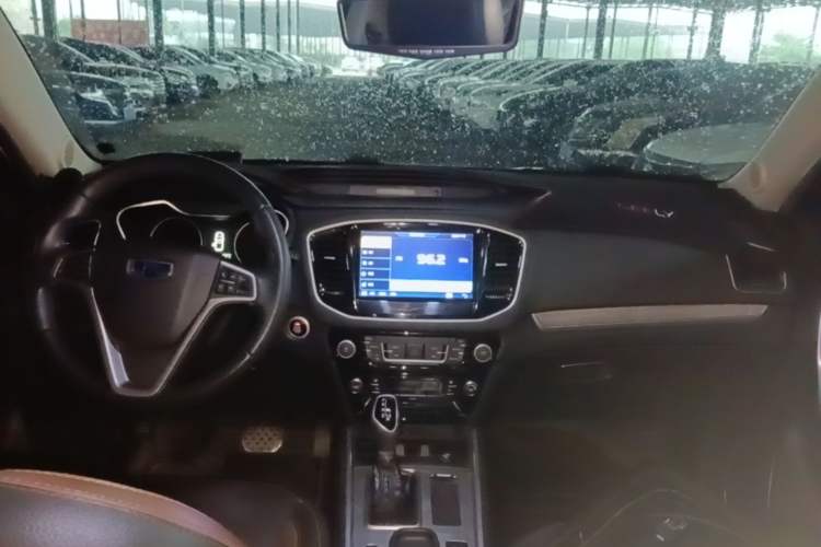 Used Geely Auto Vision X6 2016 1.3T CVT Luxury Model Center Console