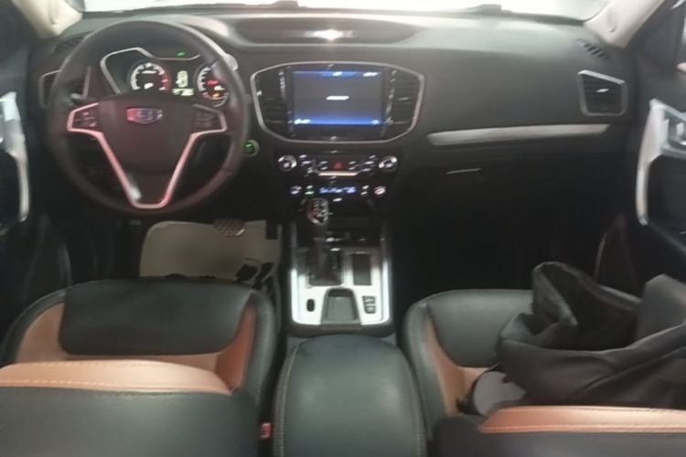 Used Geely Auto Vision X6 2016 1.3T CVT Luxury Model Center Console