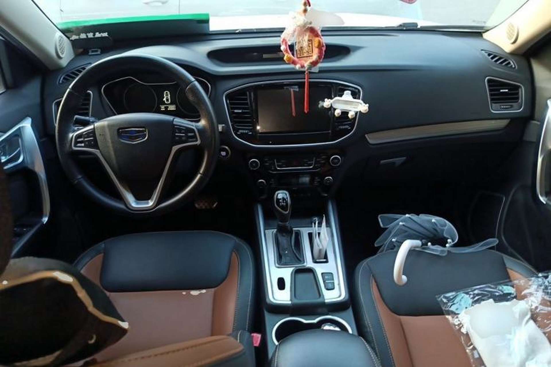 Used Geely Auto Vision X6 2016 1.3T CVT Luxury Model Center Console
