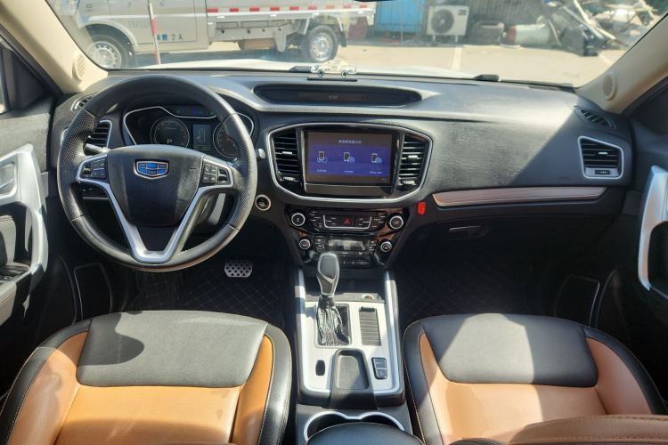 Used Geely Auto Vision X6 2016 1.3T CVT Flagship Model Center Console