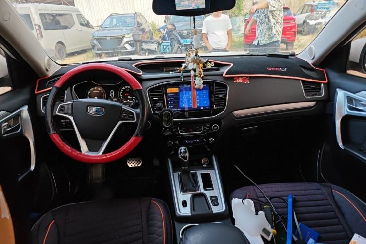 Used Geely Auto Vision X6 2016 1.3T CVT Luxury Model Center Console