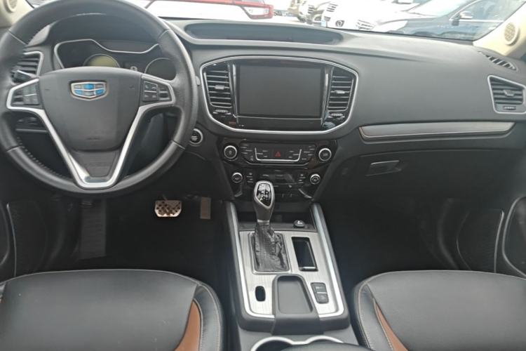 Used Geely Auto Vision X6 2016 1.3T CVT Flagship Model Center Console