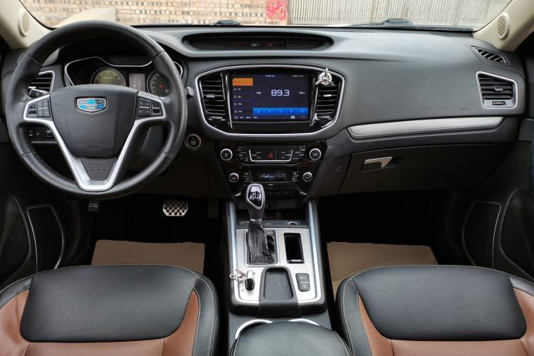 Used Geely Auto Vision X6 2016 1.3T CVT Luxury Model Center Console