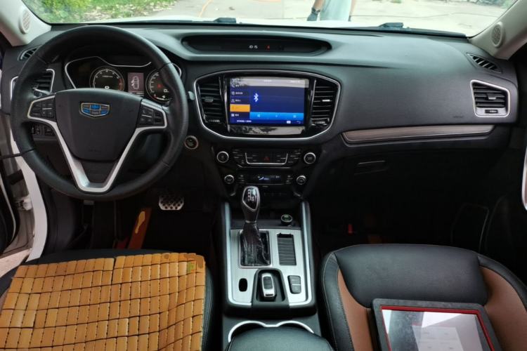 Used Geely Auto Vision X6 2016 1.3T CVT Luxury Model Center Console