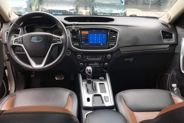 Used Geely Auto Vision X6 2016 1.3T CVT Luxury Model Center Console