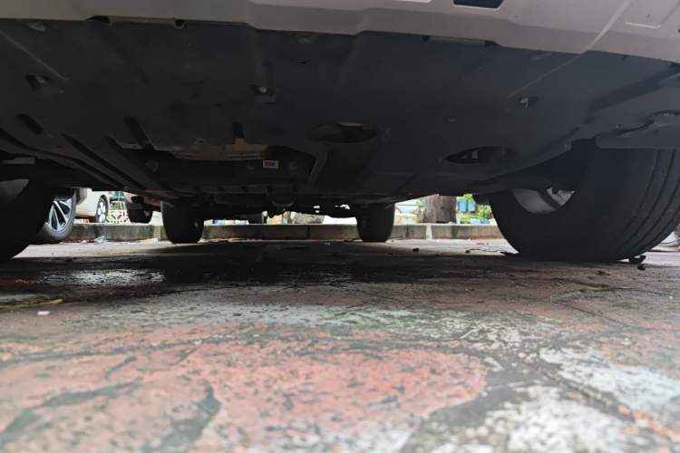 Used Geely Auto Vision X6 2016 1.3T CVT Flagship Model Chassis Front