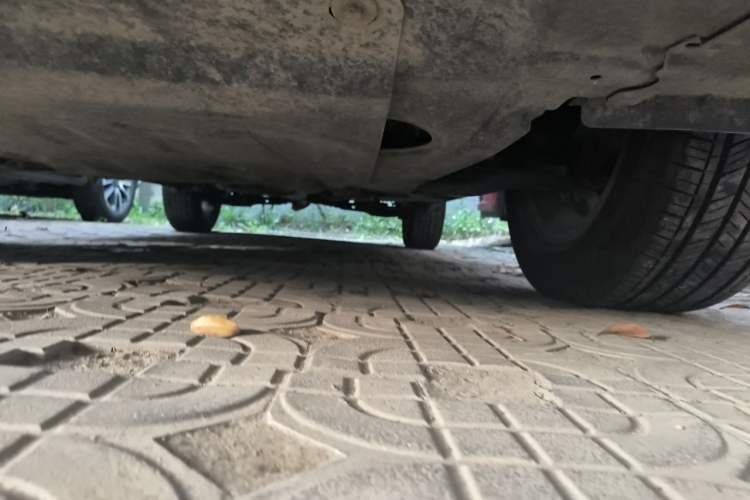 Used Geely Auto Vision X6 2016 1.3T CVT Flagship Model Chassis Front Left