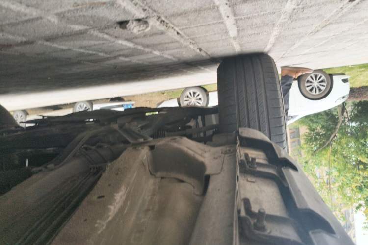 Used Geely Auto Vision X6 2016 1.3T CVT Flagship Model Chassis Front Left