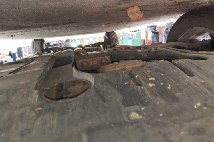 Used Geely Auto Vision X6 2016 1.3T CVT Flagship Model Chassis Front