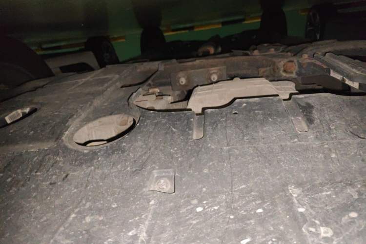 Used Geely Auto Vision X6 2016 1.3T CVT Flagship Model Chassis Front