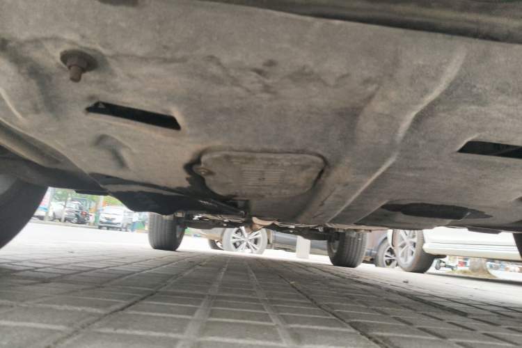 Used Geely Auto Vision X6 2016 1.3T CVT Flagship Model Chassis Front