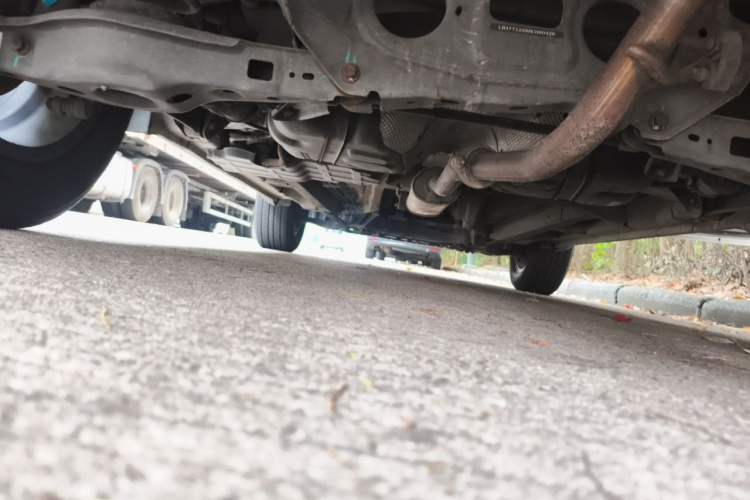 Used Geely Auto Vision X6 2016 1.3T CVT Flagship Model Chassis Rear