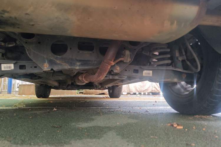 Used Geely Auto Vision X6 2016 1.3T CVT Flagship Model Chassis Rear