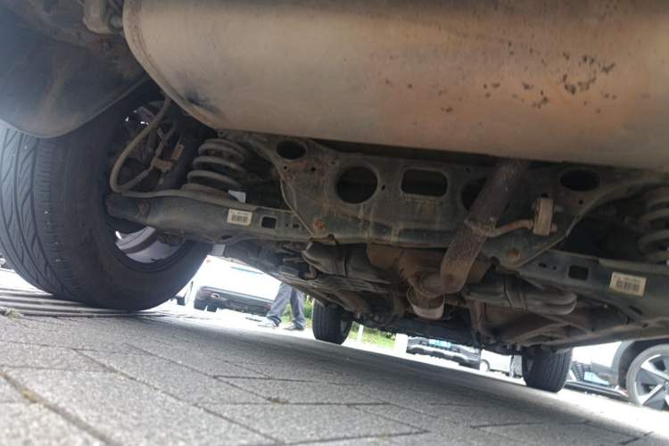 Used Geely Auto Vision X6 2016 1.3T CVT Flagship Model Chassis Rear