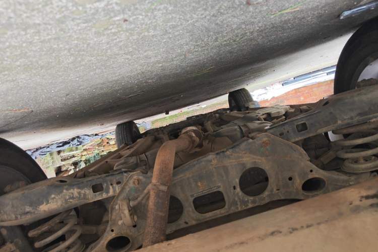 Used Geely Auto Vision X6 2016 1.3T CVT Flagship Model Chassis Rear