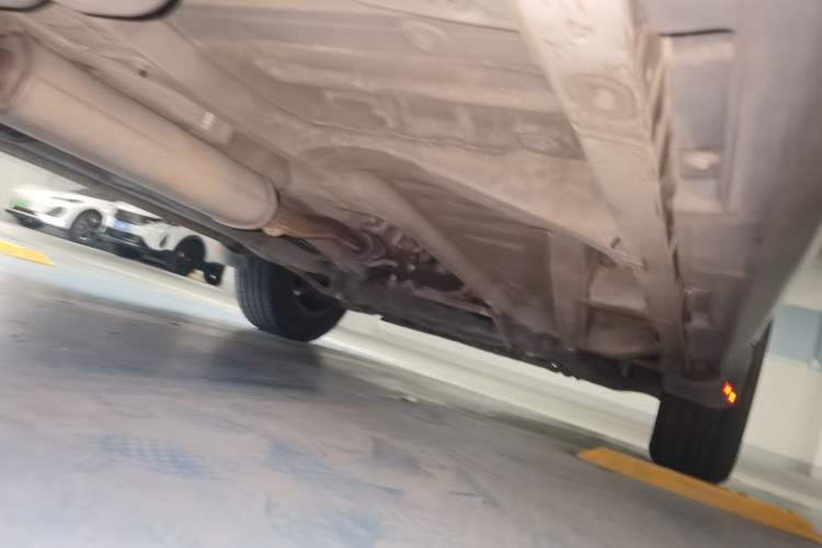 Used Geely Auto Vision X6 2016 1.3T CVT Flagship Model Chassis Rear Right