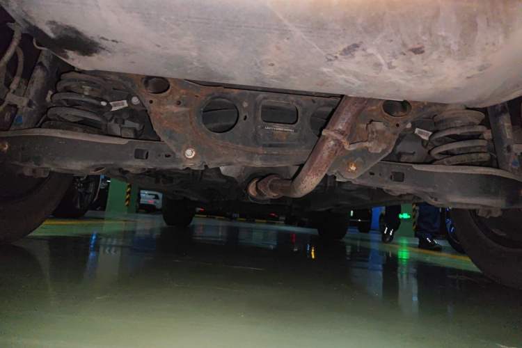 Used Geely Auto Vision X6 2016 1.3T CVT Flagship Model Chassis Rear