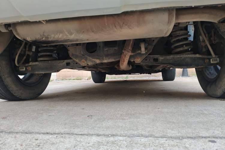 Used Geely Auto Vision X6 2016 1.3T CVT Flagship Model Chassis Rear