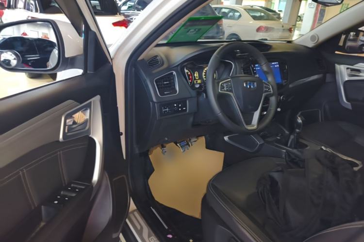 Used Geely Auto Vision X6 2016 1.8L Manual Luxury Model Driver Seat