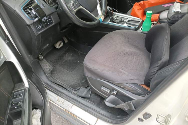Used Geely Auto Vision X6 2016 1.3T CVT Flagship Model Driver Seat
