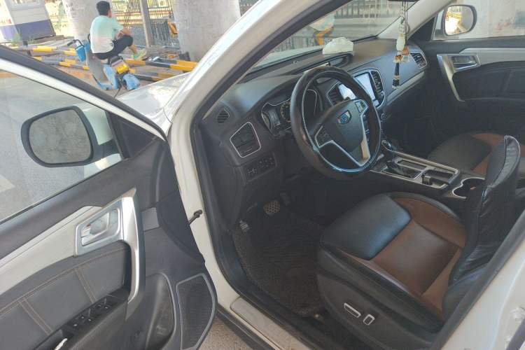 Used Geely Auto Vision X6 2016 1.3T CVT Flagship Model Driver Seat