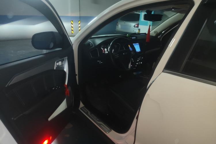 Used Geely Auto Vision X6 2016 1.8L Manual Luxury Model Driver Seat