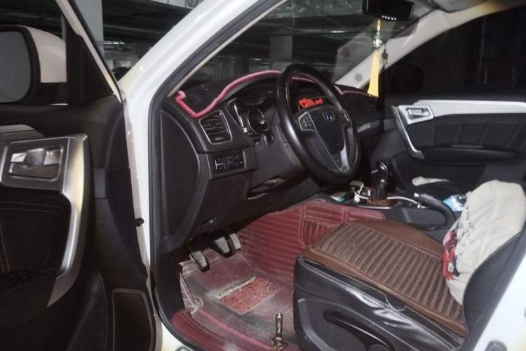 Used Geely Auto Vision X6 2016 1.8L Manual Luxury Model Driver Seat