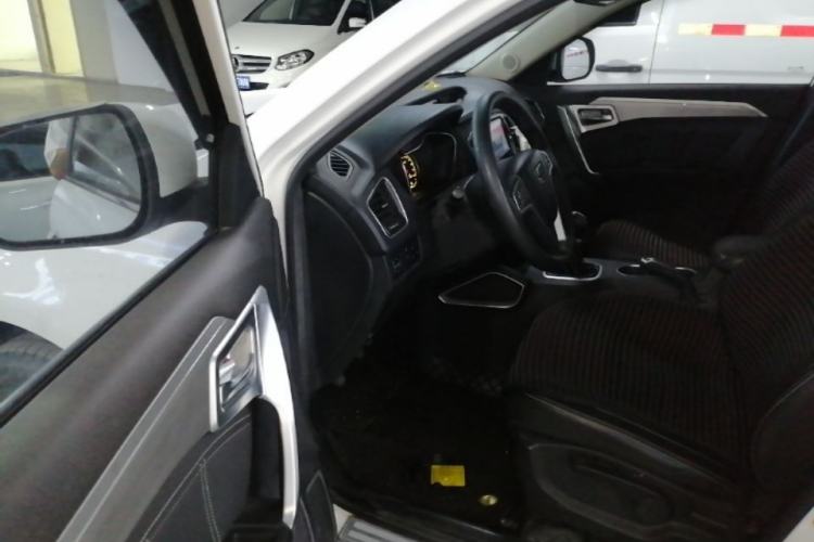 Used Geely Auto Vision X6 2016 1.8L Manual Luxury Model Driver Seat