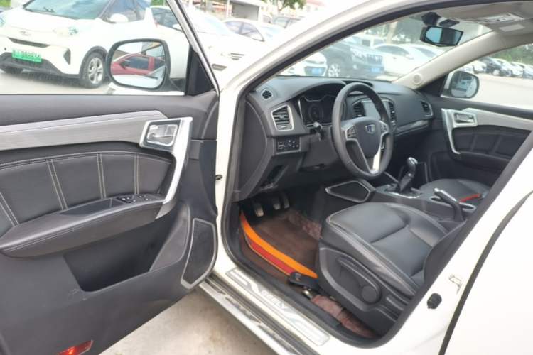 Used Geely Auto Vision X6 2016 1.8L Manual Luxury Model Driver Seat