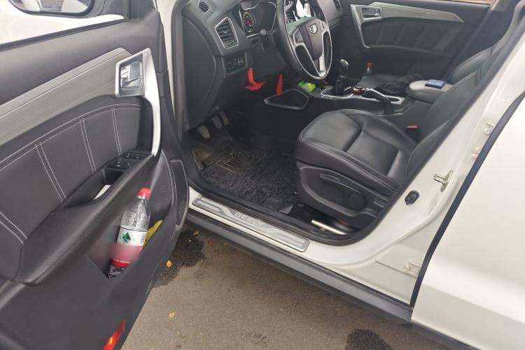 Used Geely Auto Vision X6 2016 1.8L Manual Luxury Model Driver Seat