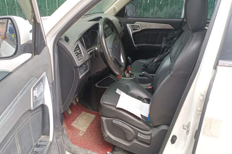 Used Geely Auto Vision X6 2016 1.8L Manual Luxury Model Driver Seat