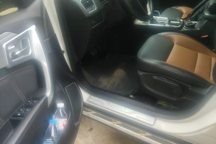 Used Geely Auto Vision X6 2016 1.3T CVT Luxury Model Driver Seat