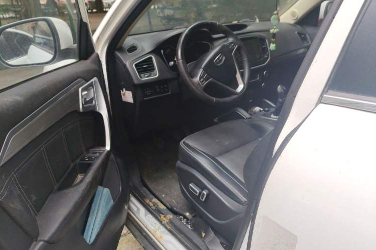 Used Geely Auto Vision X6 2016 1.8L Manual Luxury Model Driver Seat