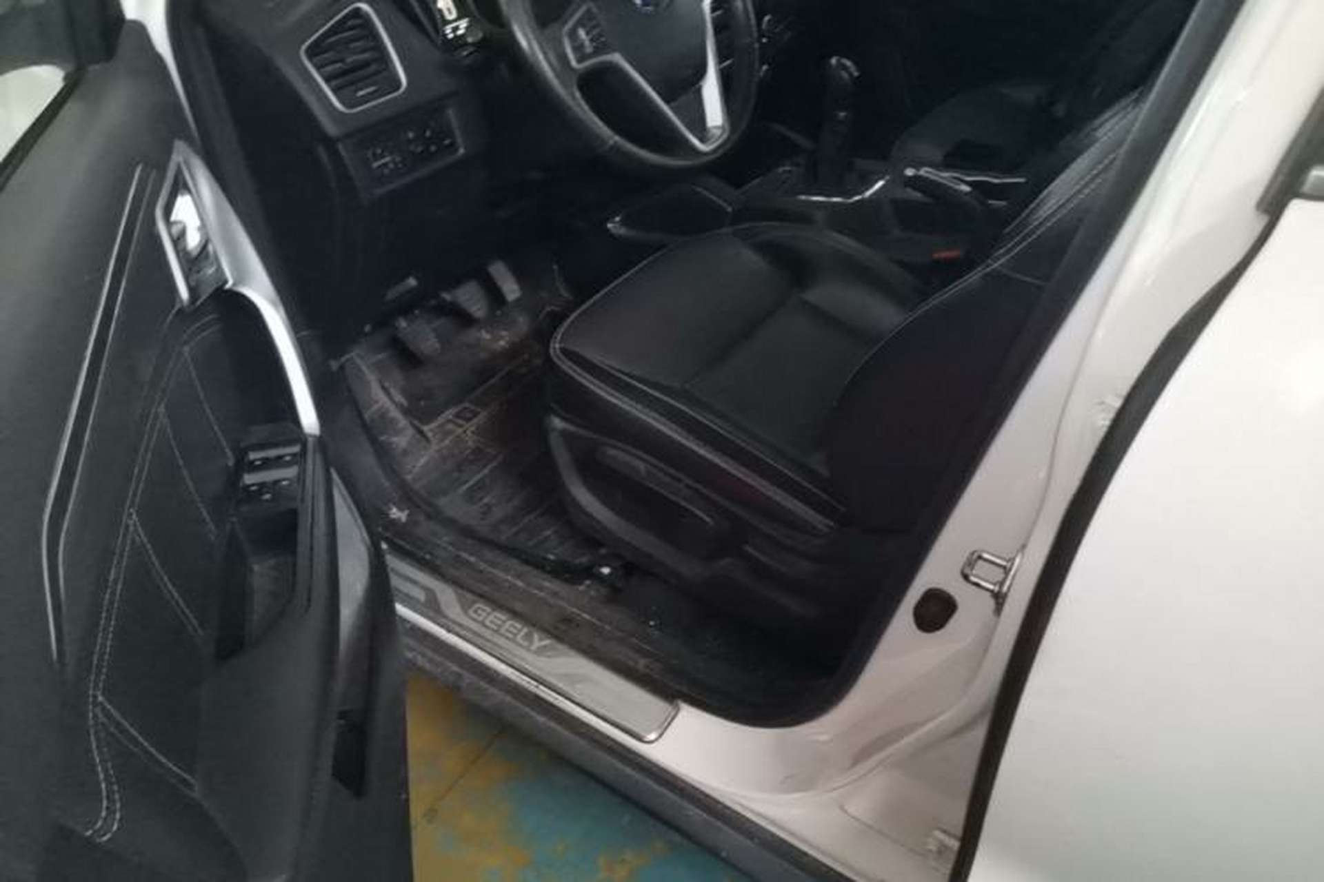 Used Geely Auto Vision X6 2016 1.8L Manual Luxury Model Driver Seat