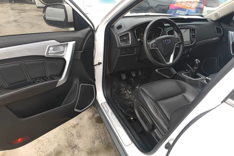 Used Geely Auto Vision X6 2016 1.8L Manual Luxury Model Driver Seat
