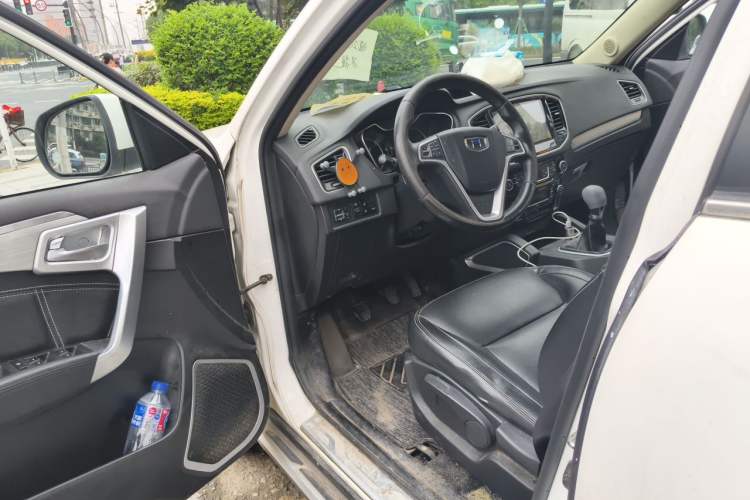 Used Geely Auto Vision X6 2016 1.8L Manual Luxury Model Driver Seat