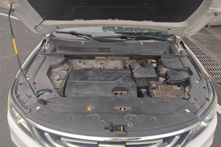 Used Geely Auto Vision X6 2016 1.3T CVT Flagship Model Engine Bay