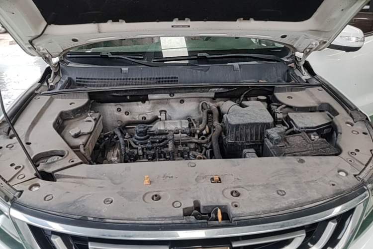 Used Geely Auto Vision X6 2016 1.3T CVT Flagship Model Engine Bay