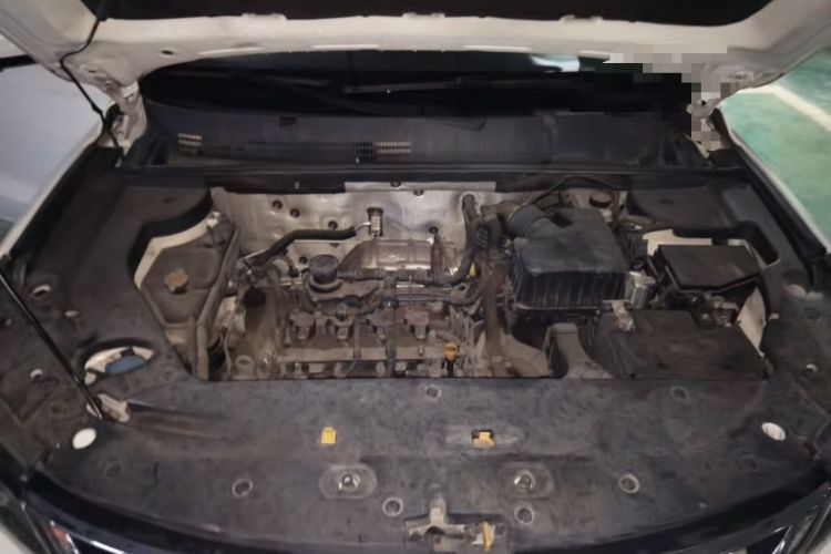 Used Geely Auto Vision X6 2016 1.3T CVT Flagship Model Engine Bay