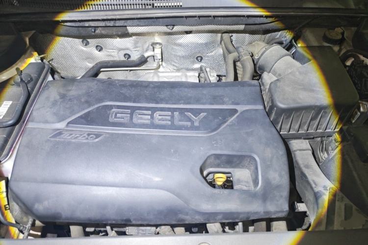 Used Geely Auto Vision X6 2016 1.3T CVT Flagship Model Engine Bay