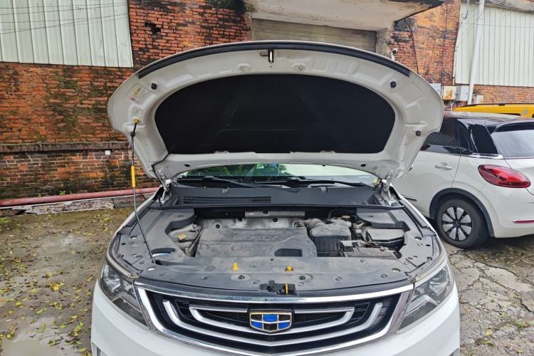 Used Geely Auto Vision X6 2016 1.3T CVT Flagship Model Engine Bay