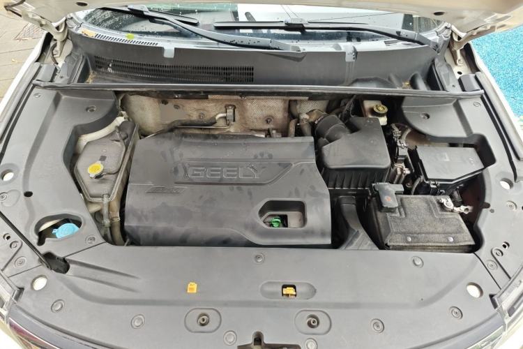 Used Geely Auto Vision X6 2016 1.3T CVT Flagship Model Engine Bay
