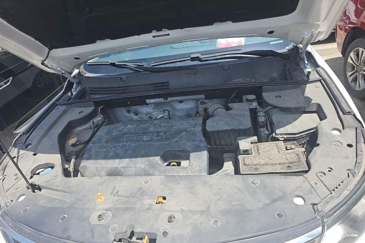 Used Geely Auto Vision X6 2016 1.3T CVT Luxury Model Engine Bay