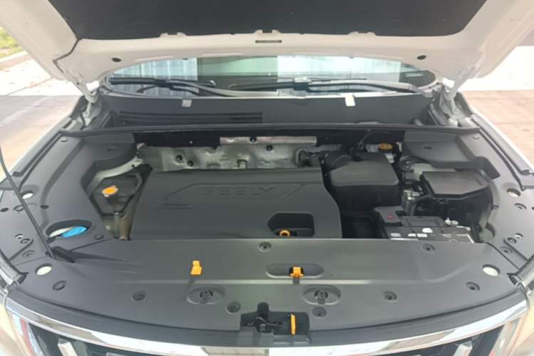 Used Geely Auto Vision X6 2016 1.3T CVT Flagship Model Engine Bay