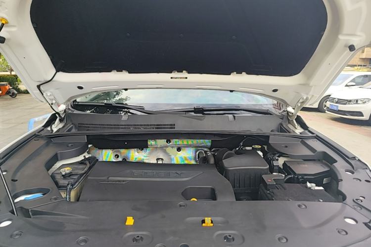 Used Geely Auto Vision X6 2016 1.3T CVT Luxury Model Engine Bay