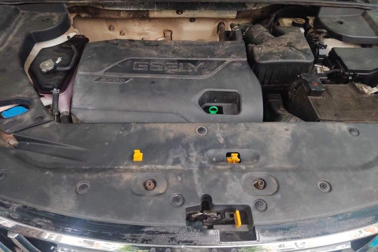 Used Geely Auto Vision X6 2016 1.3T CVT Flagship Model Engine Bay