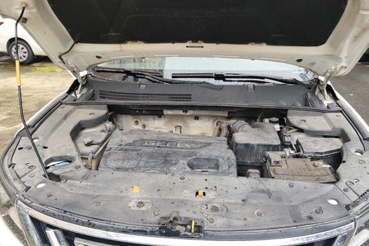 Used Geely Auto Vision X6 2016 1.3T CVT Flagship Model Engine Bay
