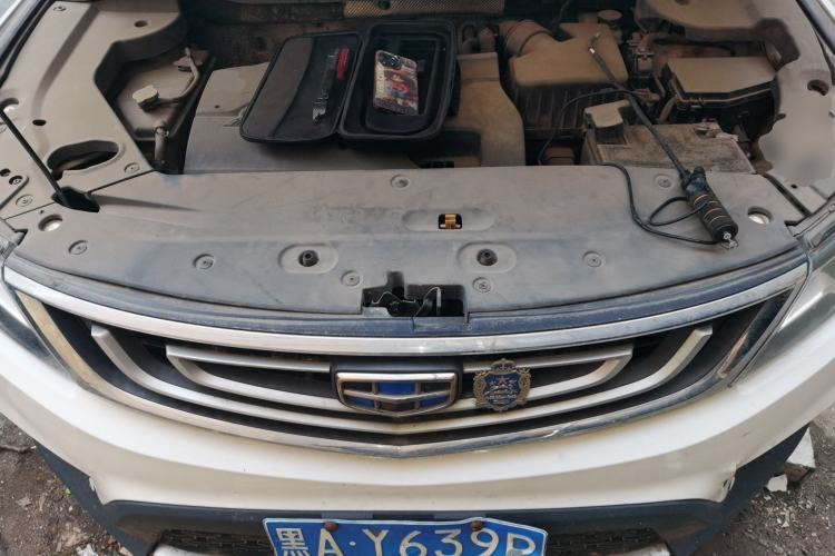 Used Geely Auto Vision X6 2016 1.3T CVT Flagship Model Engine Bay