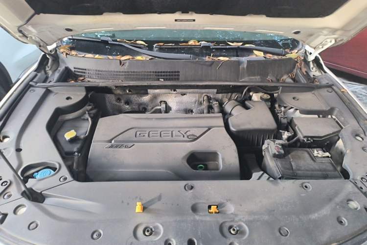 Used Geely Auto Vision X6 2016 1.3T CVT Flagship Model Engine Bay